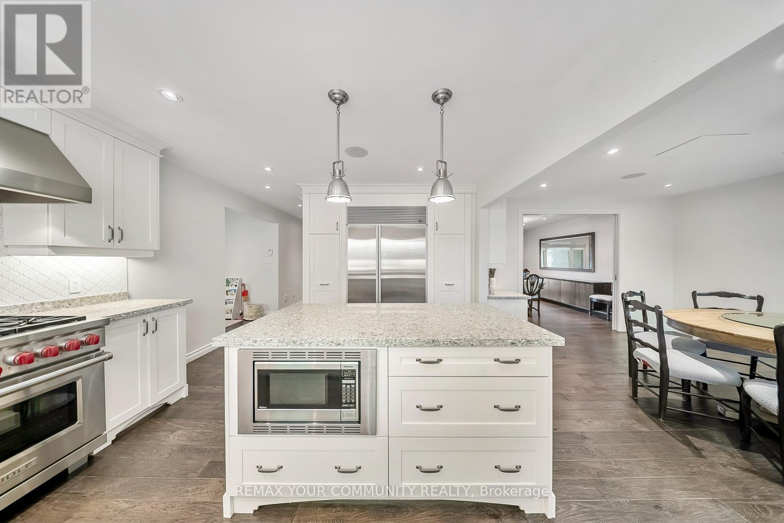 8 Spinning Wheel Court, Markham, Ontario  L3T 1G7 - Photo 9 - N12811046