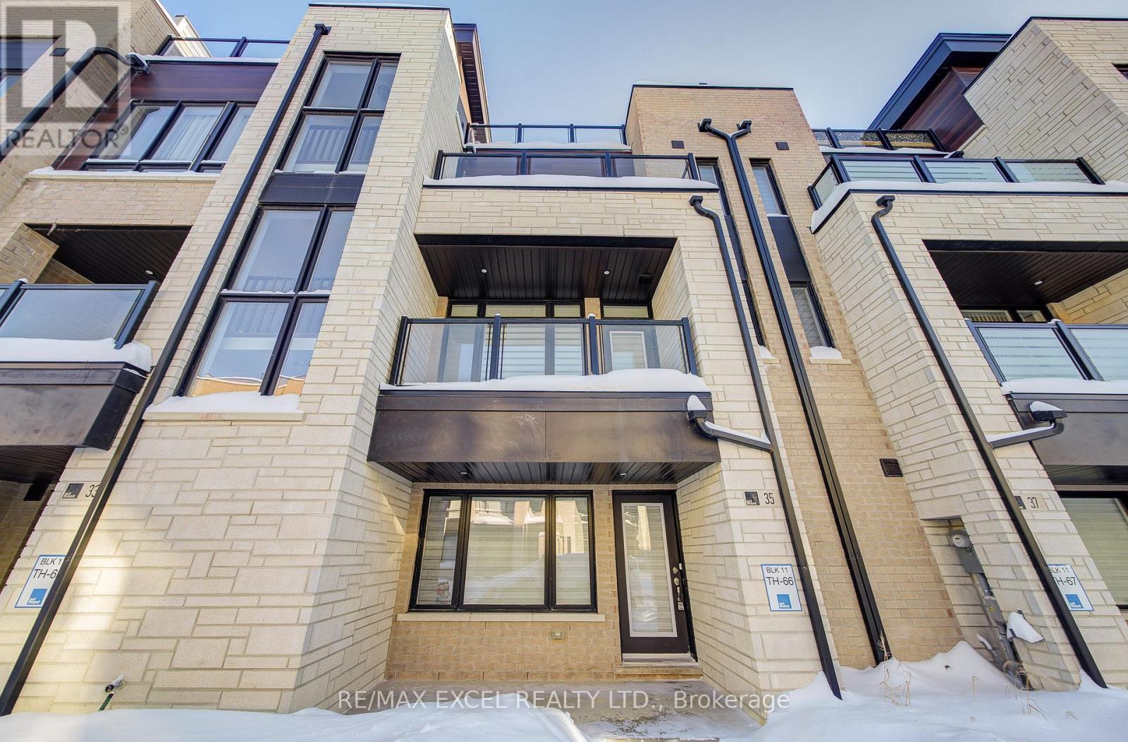 35 INGERSOLL LANE, Richmond Hill, Ontario