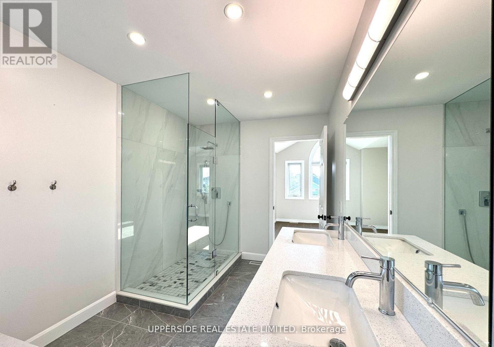 Upper - 46 Country Lane, Barrie (Painswick South), Ontario  L4N 0E8 - Photo 8 - S12811140