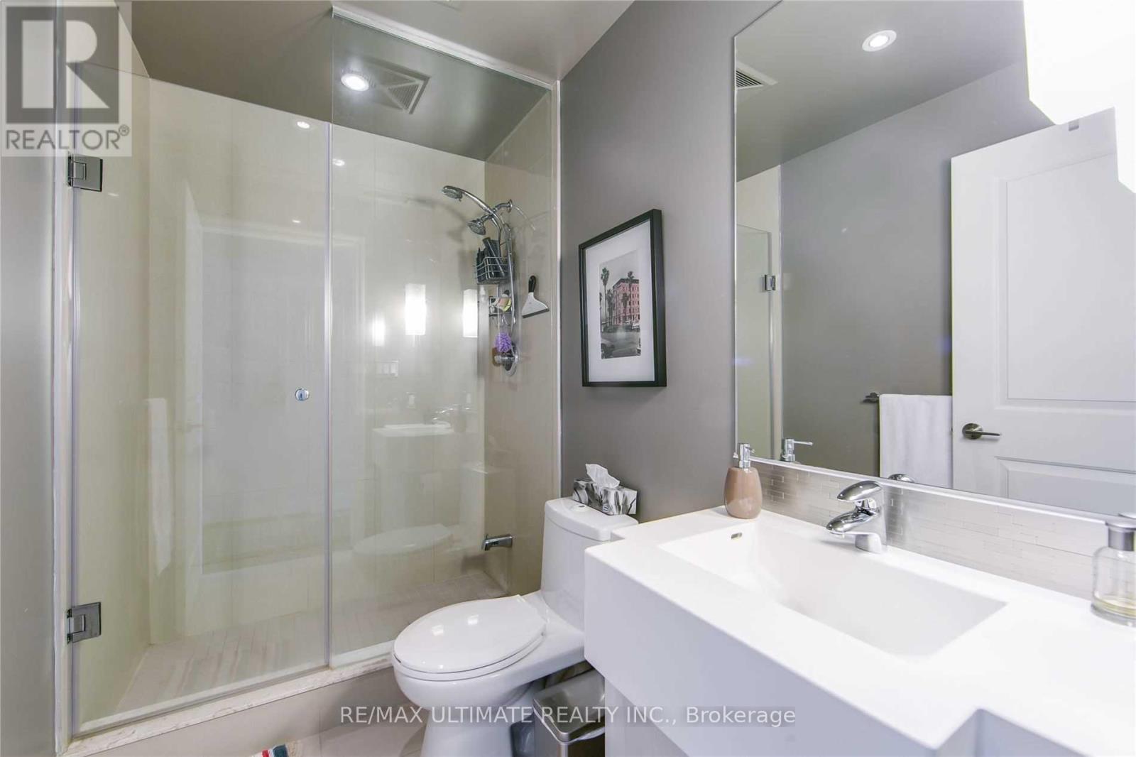 3502 - 8 The Esplanade, Toronto, Ontario  M5E 0A6 - Photo 10 - C12791590