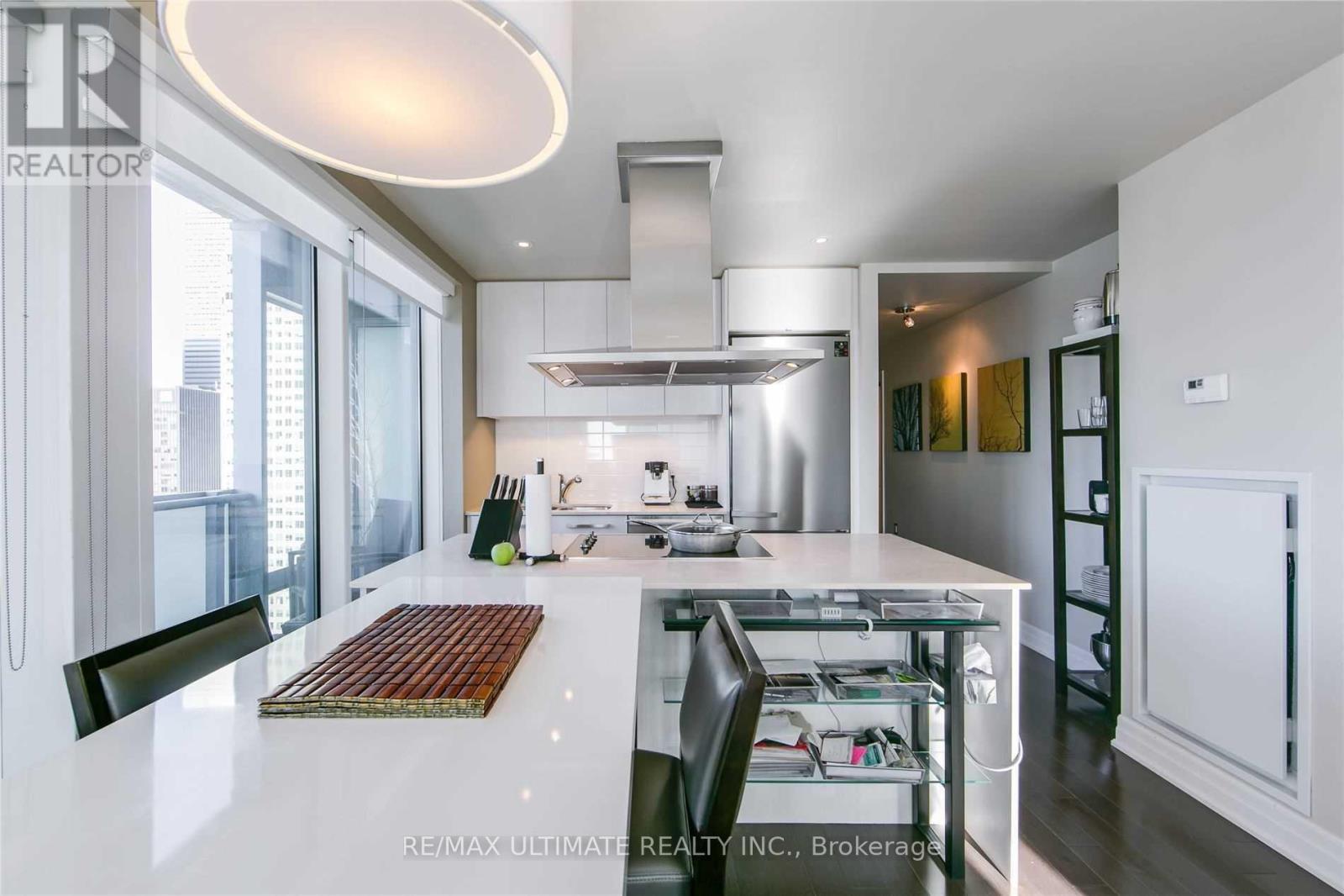 3502 - 8 The Esplanade, Toronto, Ontario  M5E 0A6 - Photo 6 - C12791590