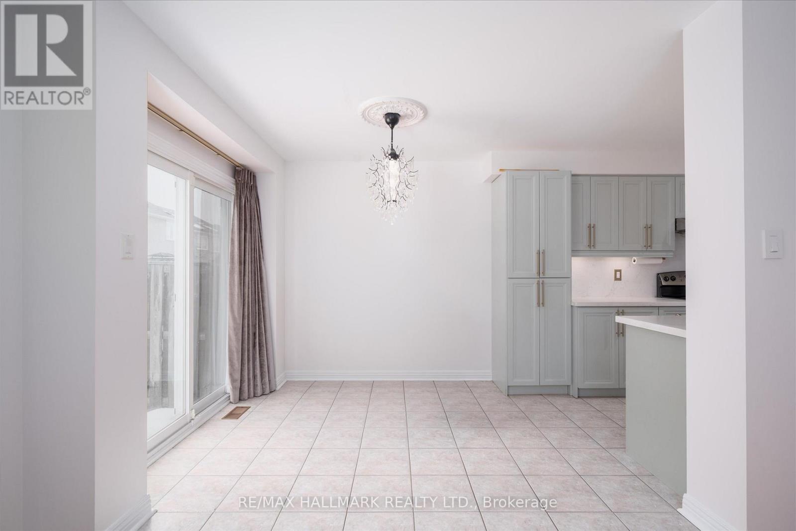 48 Millcar Drive, Toronto, Ontario  M1B 6G4 - Photo 12 - E12811182