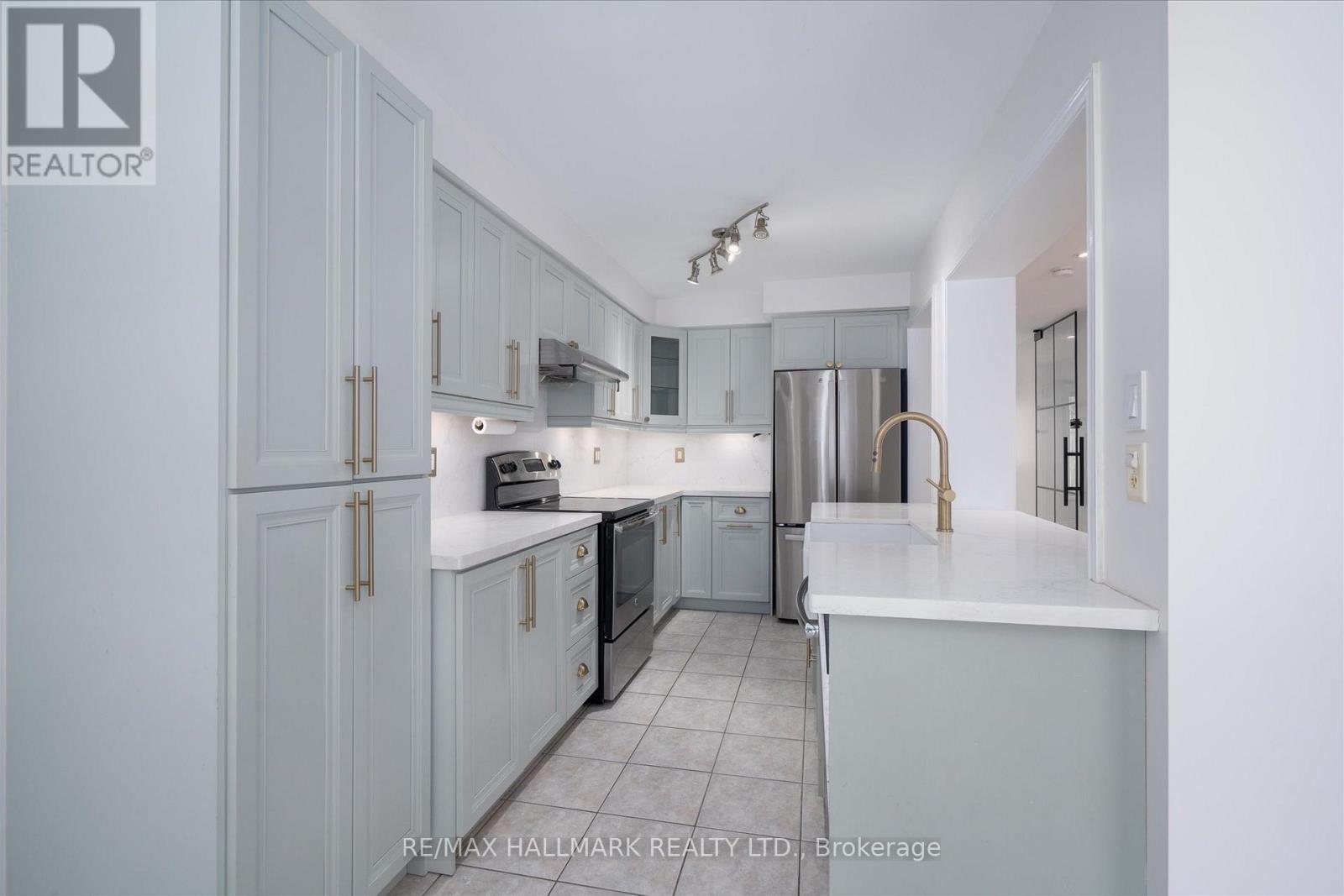 48 Millcar Drive, Toronto, Ontario  M1B 6G4 - Photo 13 - E12811182