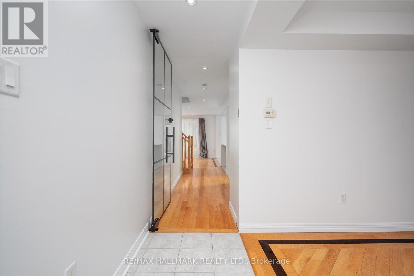 48 Millcar Drive, Toronto, Ontario  M1B 6G4 - Photo 8 - E12811182