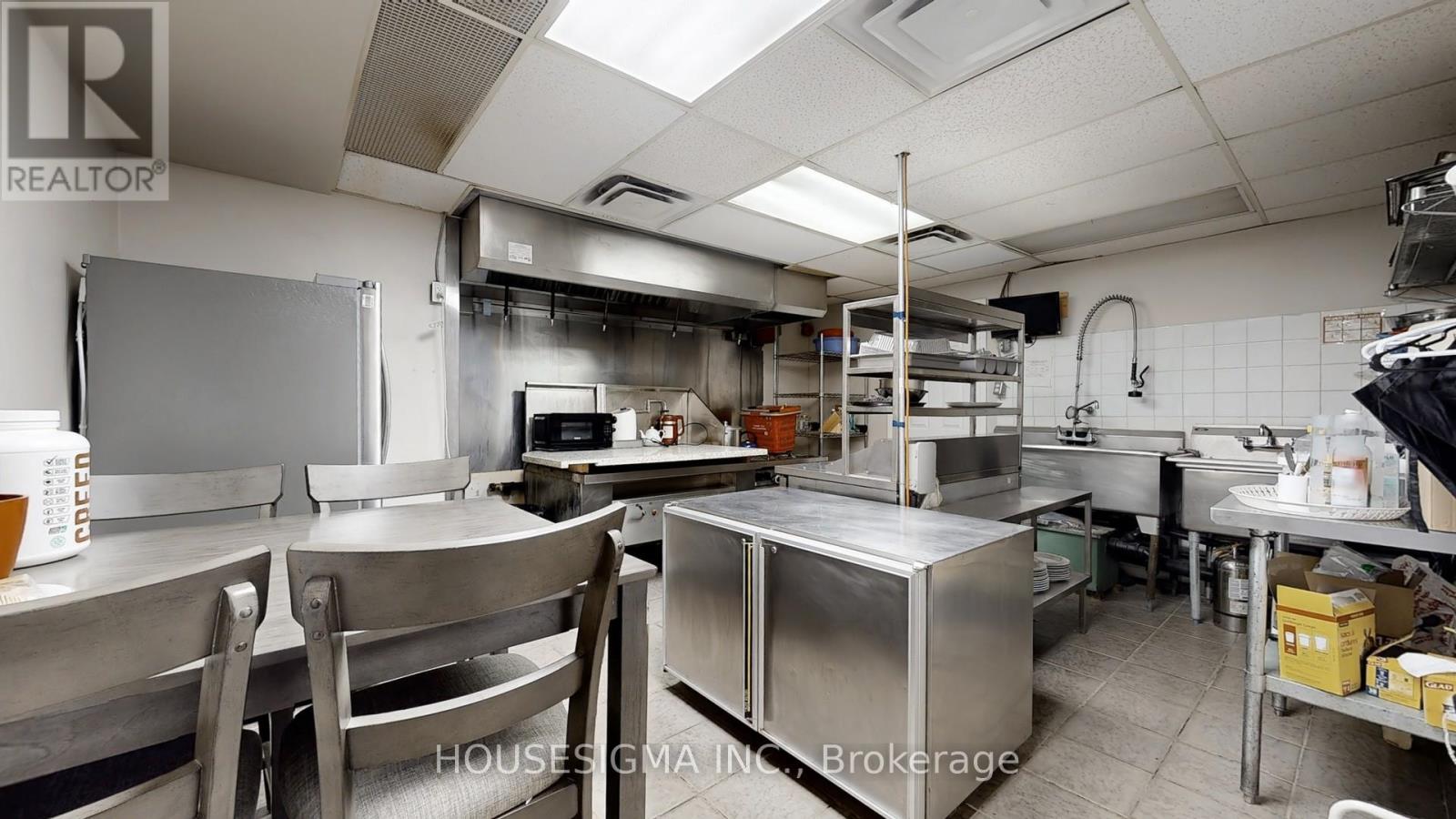 1784 Jane Street, Toronto, Ontario  M9N 2T2 - Photo 15 - W12405320