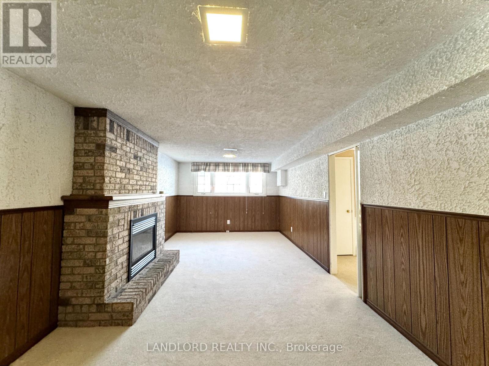 2294 Wyandotte Drive, Oakville, Ontario  L6L 2T6 - Photo 22 - W12666090