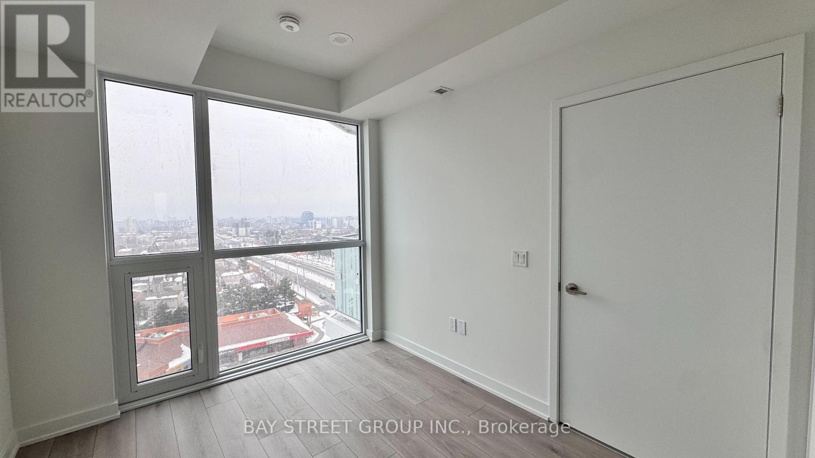 1101 - 1 Fairview Road, Mississauga, Ontario  L5A 0B4 - Photo 13 - W12810932