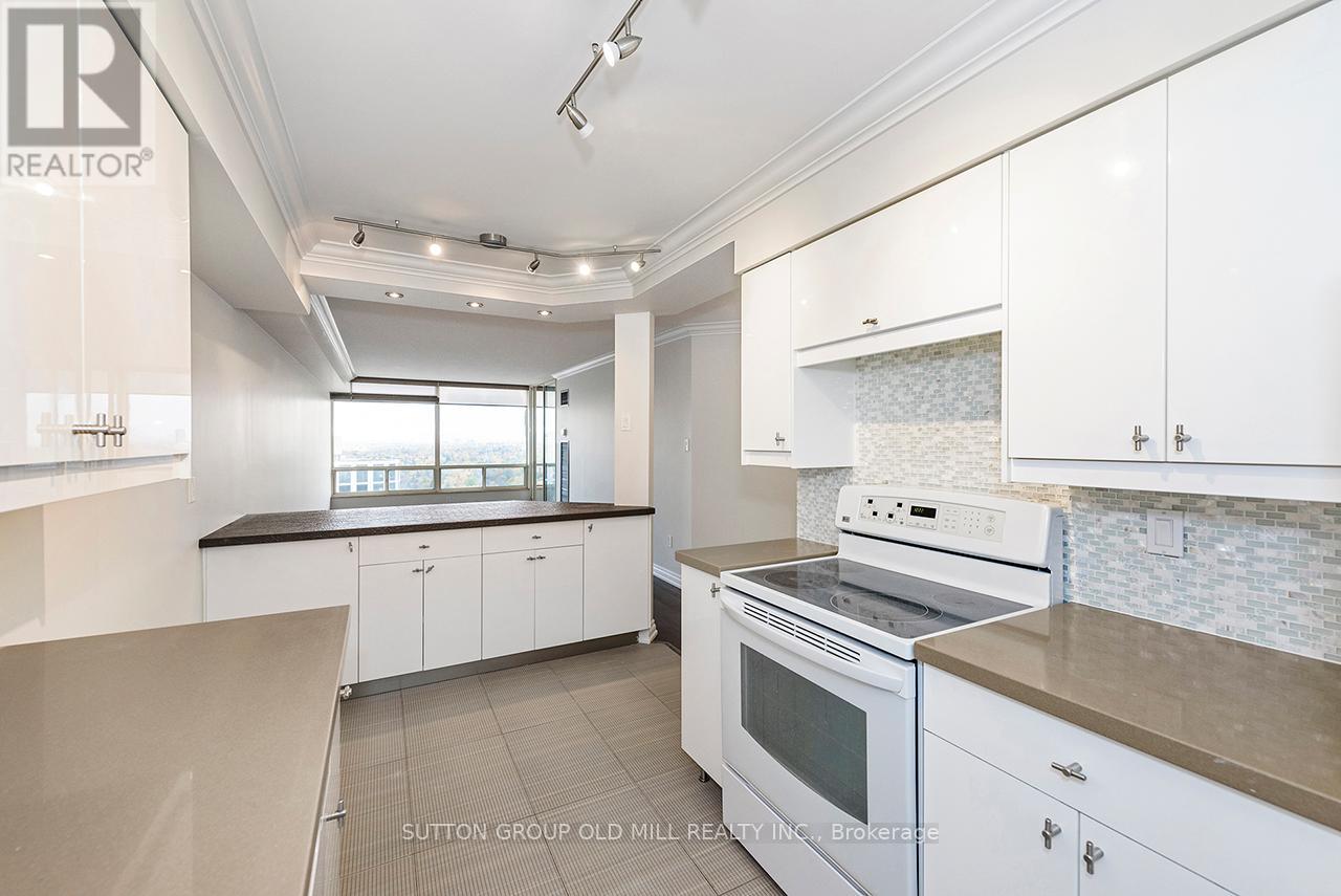 2806 - 1300 Islington Avenue, Toronto, Ontario  M9A 5C4 - Photo 5 - W12810976