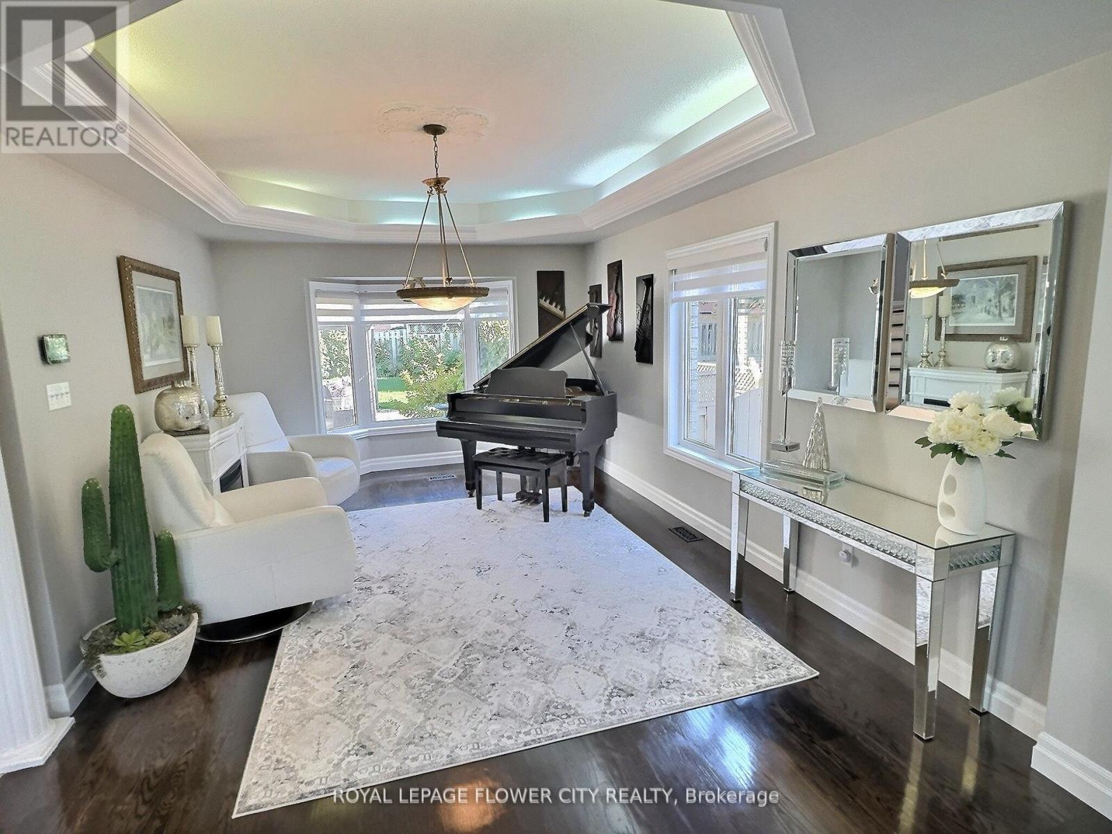 70 Colonel Bertram Road, Brampton (Snelgrove), Ontario  L6Z 4T6 - Photo 9 - W12811020