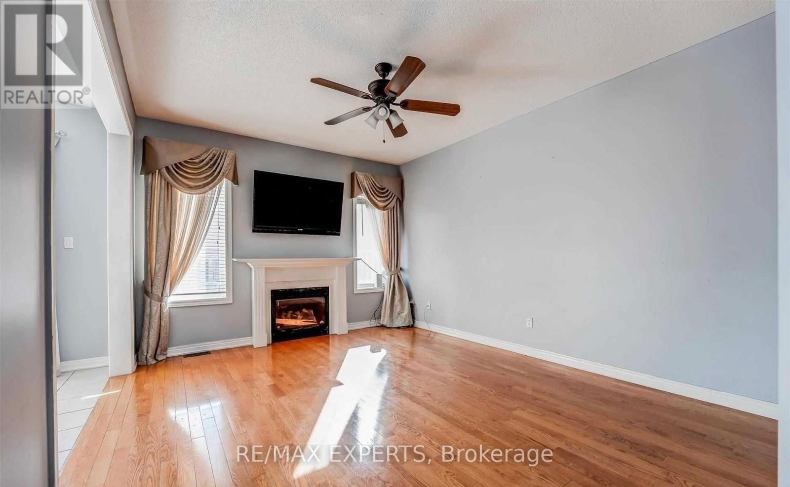 31 Vincent Street, Brampton (Sandringham-Wellington), Ontario  L6R 0G8 - Photo 19 - W12811026