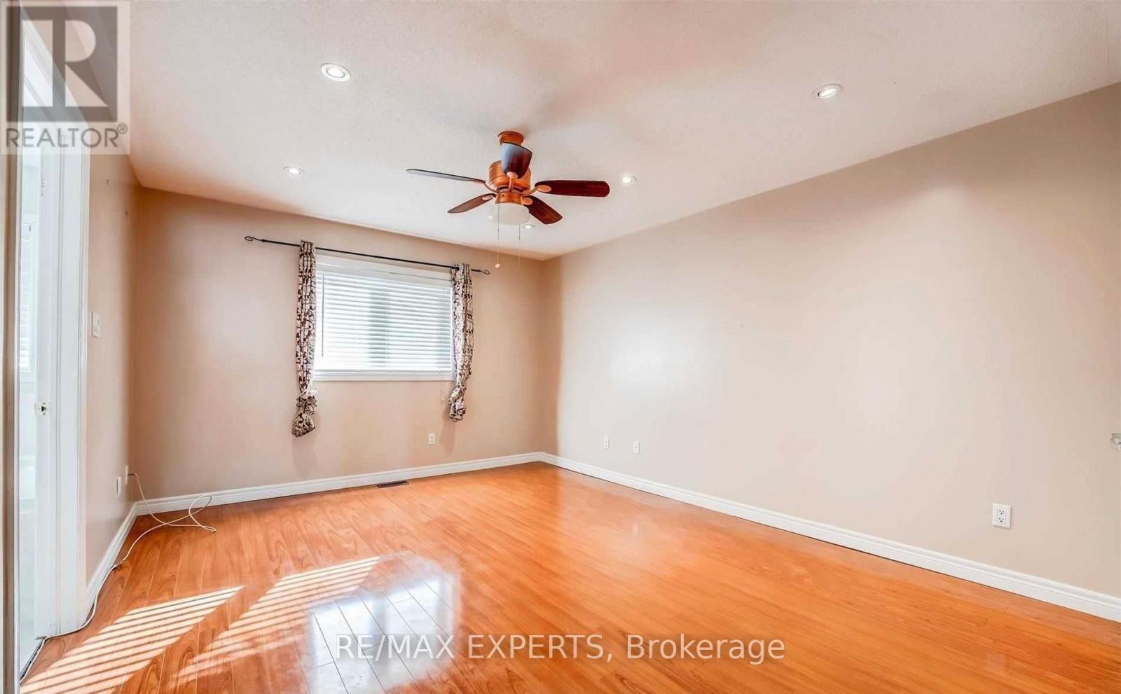 31 Vincent Street, Brampton (Sandringham-Wellington), Ontario  L6R 0G8 - Photo 20 - W12811026