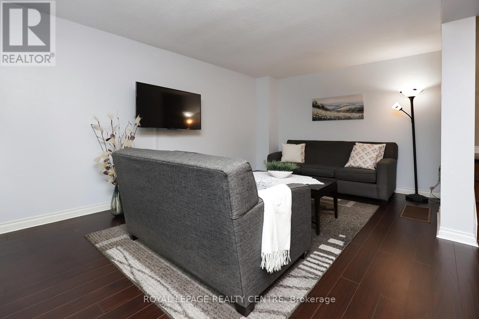 11 - 444 Silverstone Drive, Toronto, Ontario  M9V 3K8 - Photo 11 - W12811064