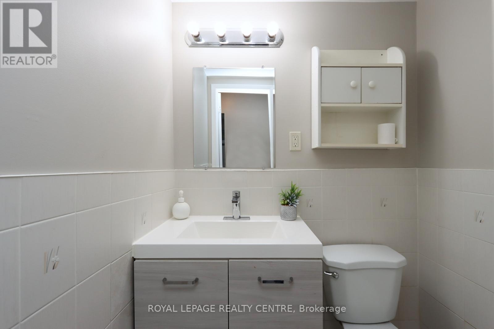 11 - 444 Silverstone Drive, Toronto, Ontario  M9V 3K8 - Photo 7 - W12811064