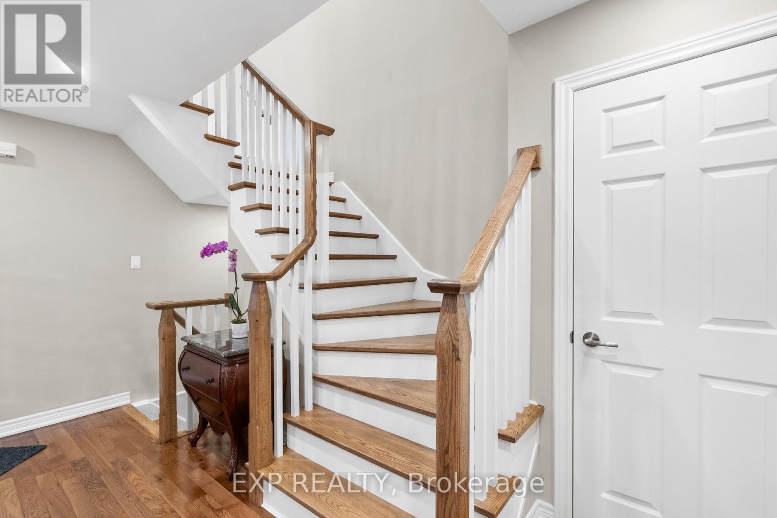 70 - 2555 Thomas Street, Mississauga, Ontario  L5M 5P6 - Photo 3 - W12811122