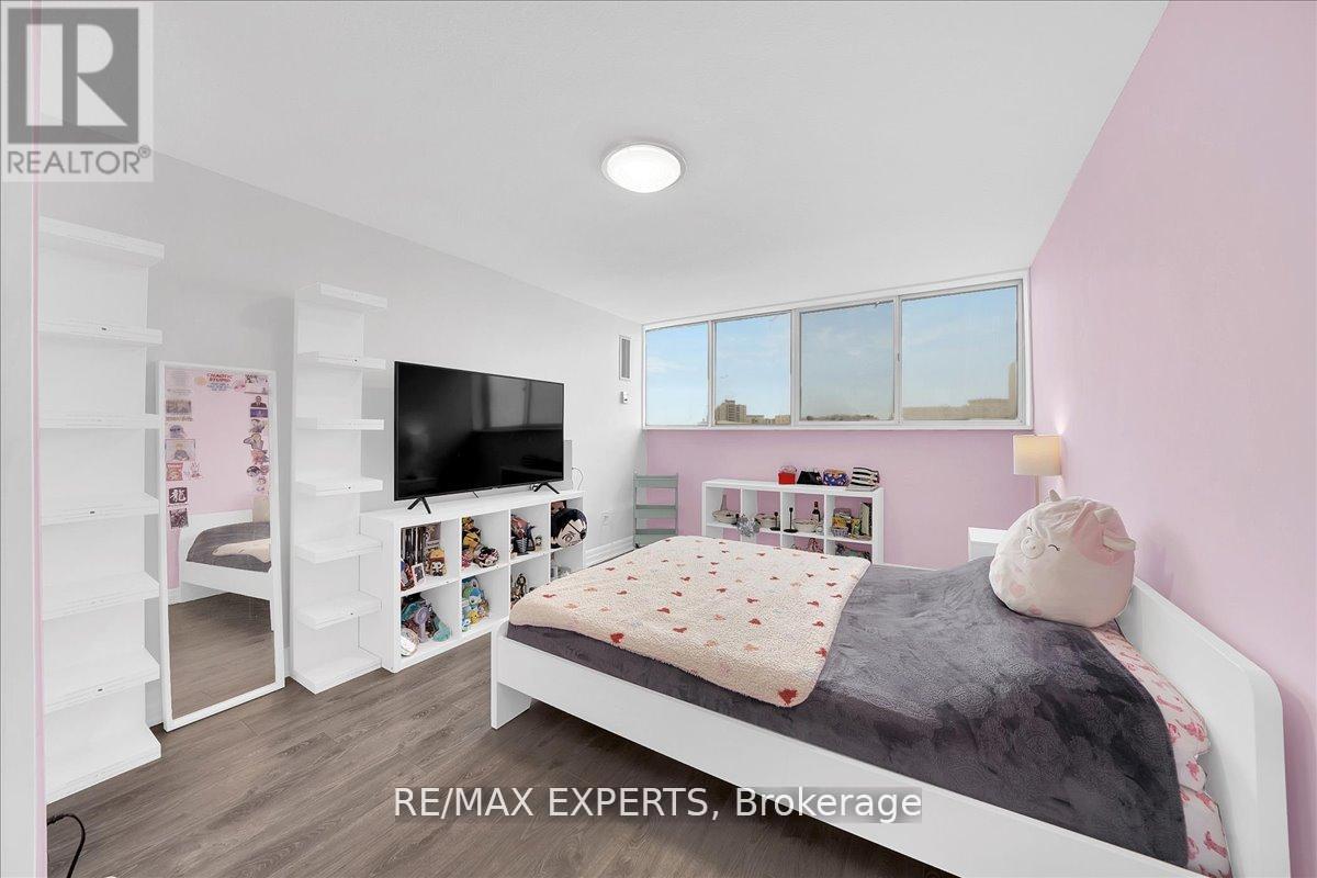 2115 - 11 Wincott Drive, Toronto, Ontario  M9R 2R9 - Photo 26 - W12811156