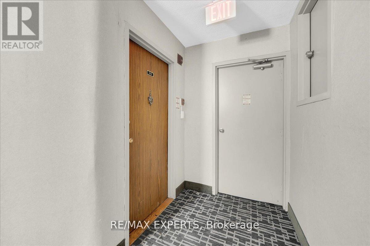 2115 - 11 Wincott Drive, Toronto, Ontario  M9R 2R9 - Photo 29 - W12811156