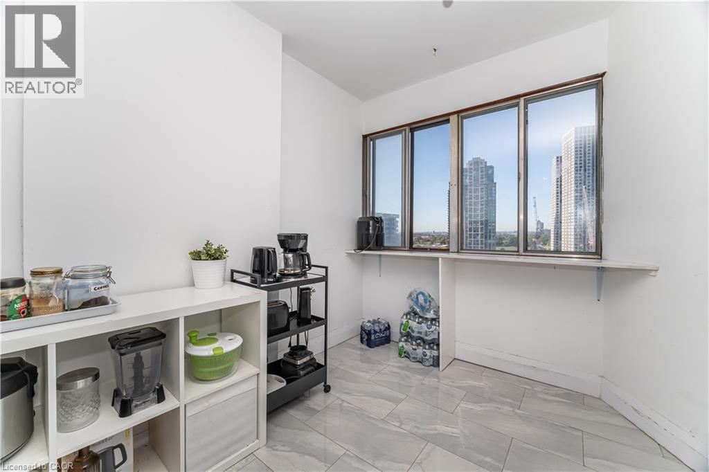 1580 Mississauga Valley Boulevard Unit# 1901, Mississauga, Ontario  L5A 3T8 - Photo 13 - 40806887