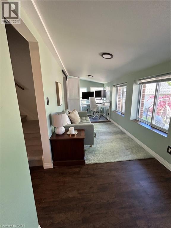 18 Flanders Avenue, St. Catharines, Ontario  L2M 5X3 - Photo 17 - 40806215