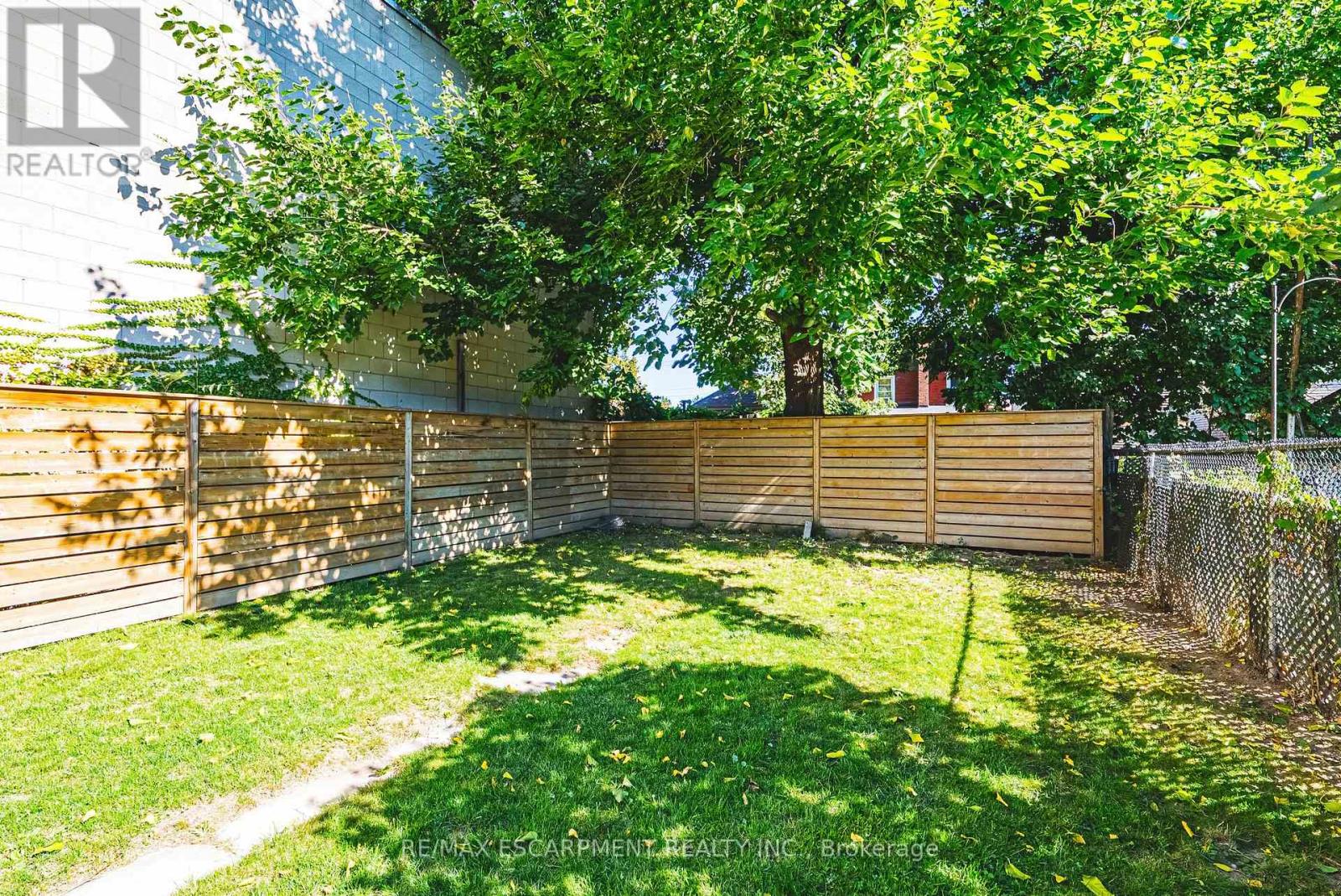 24 Rowanwood Street, Hamilton, Ontario  L8L 7H3 - Photo 25 - X12810956