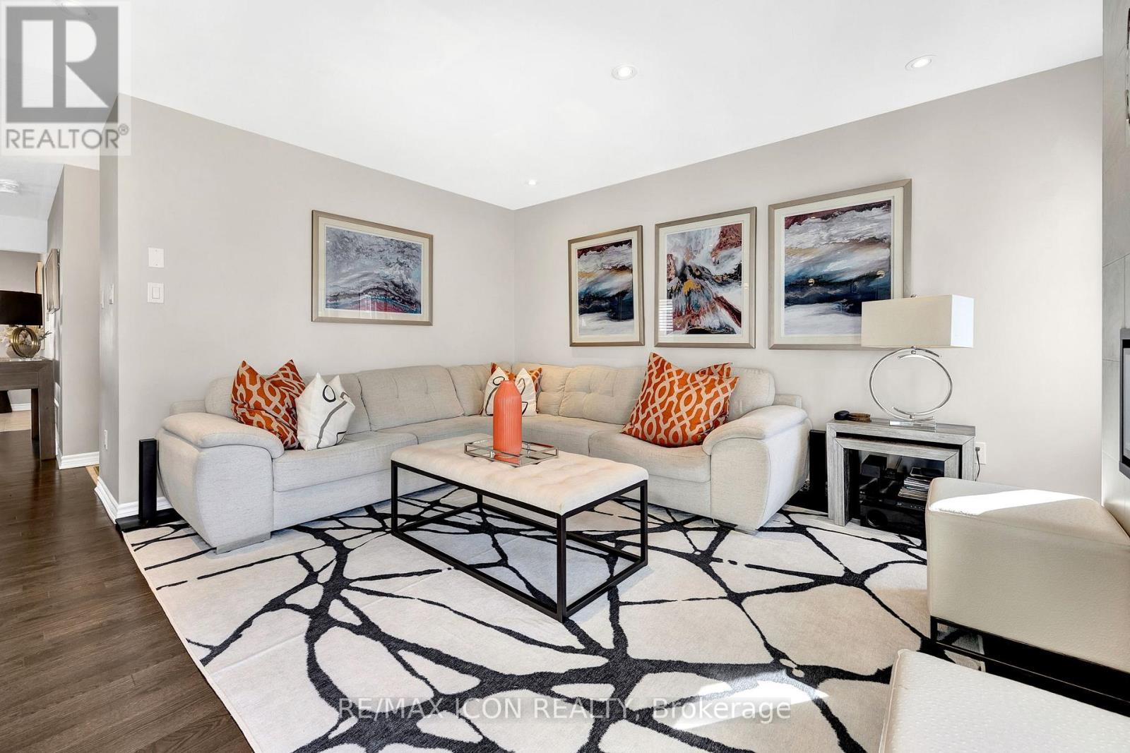 262 Grovehill Crescent, Kitchener, Ontario  N2R 1R4 - Photo 11 - X12811114