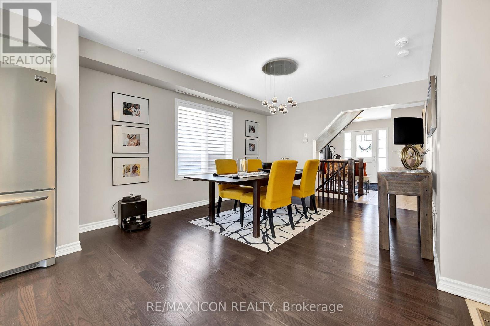 262 Grovehill Crescent, Kitchener, Ontario  N2R 1R4 - Photo 9 - X12811114