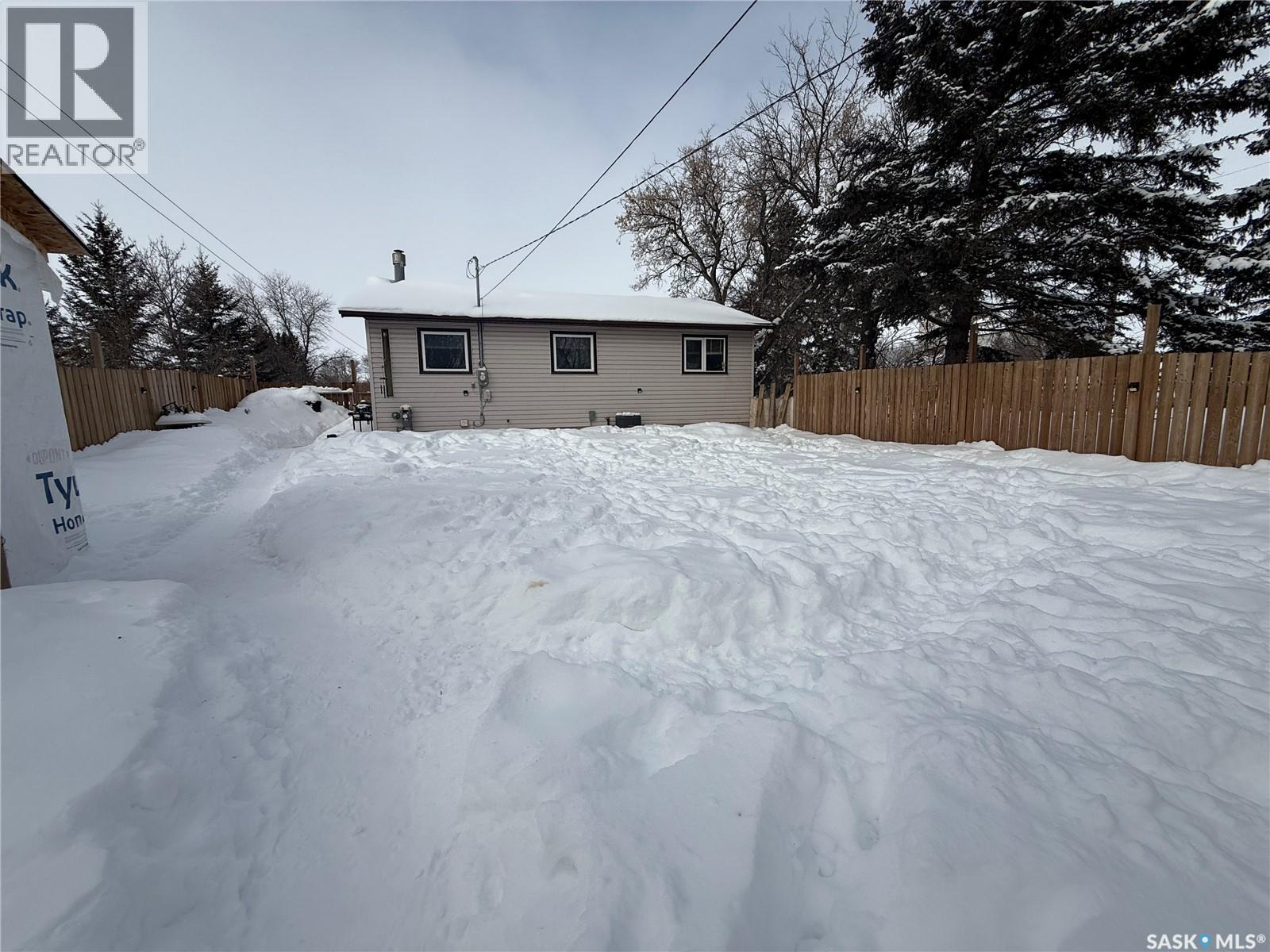 104 Main Street S, Watson, Saskatchewan  S0K 4V0 - Photo 37 - SK028990