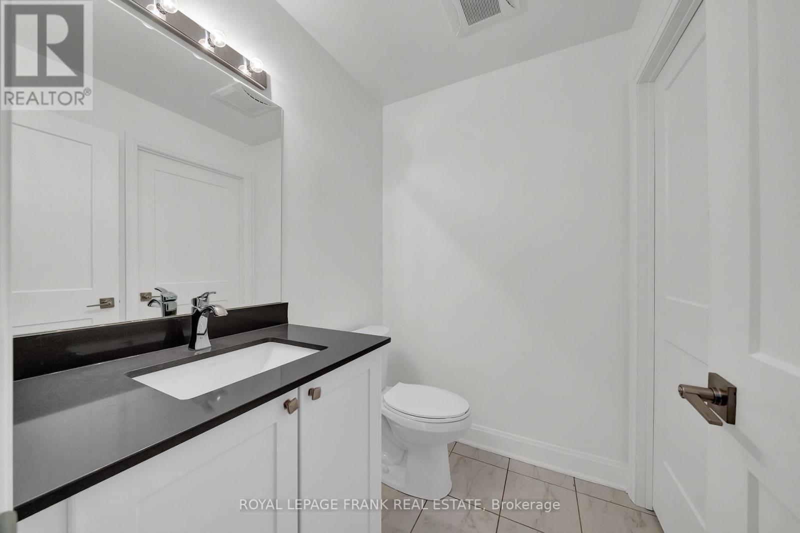 216 - 50 Lakebreeze Drive, Clarington, Ontario L1B 0V9 - Photo 12 - E12811282