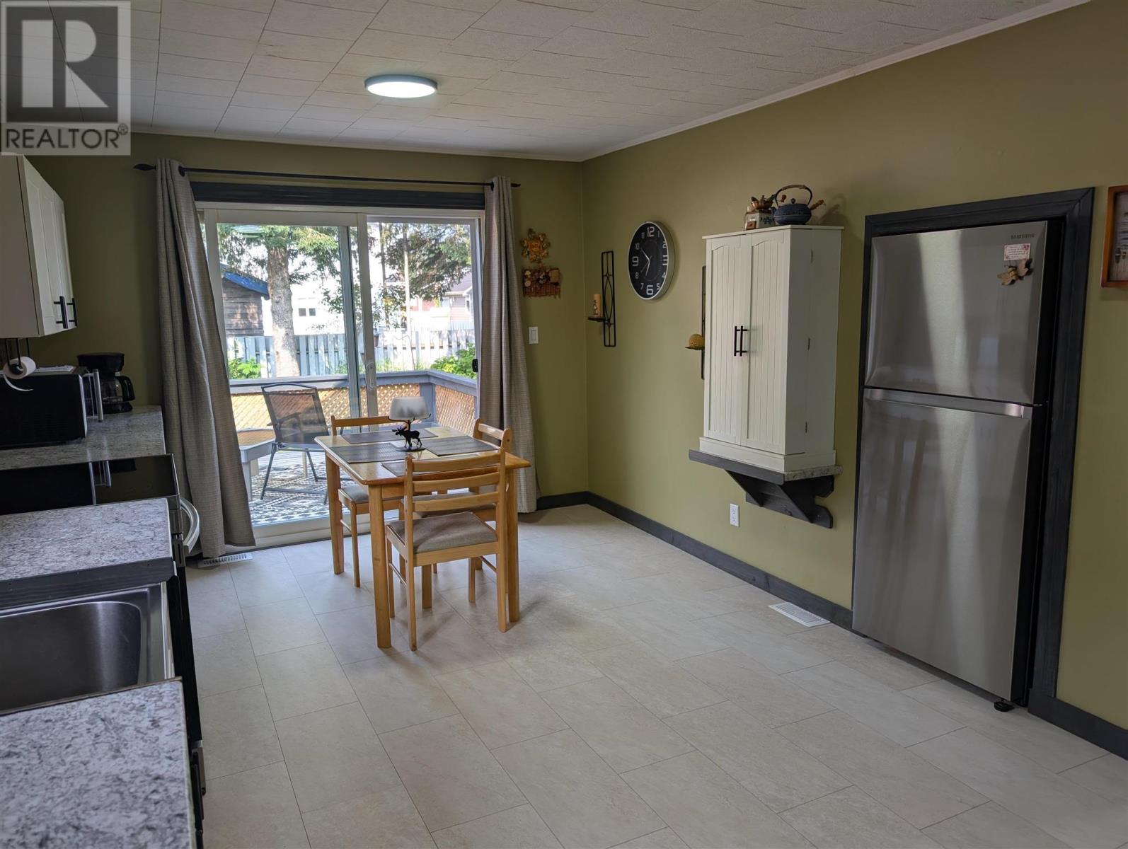 20 Second Ave, Wawa, Ontario  P0S 1K0 - Photo 12 - SM260197