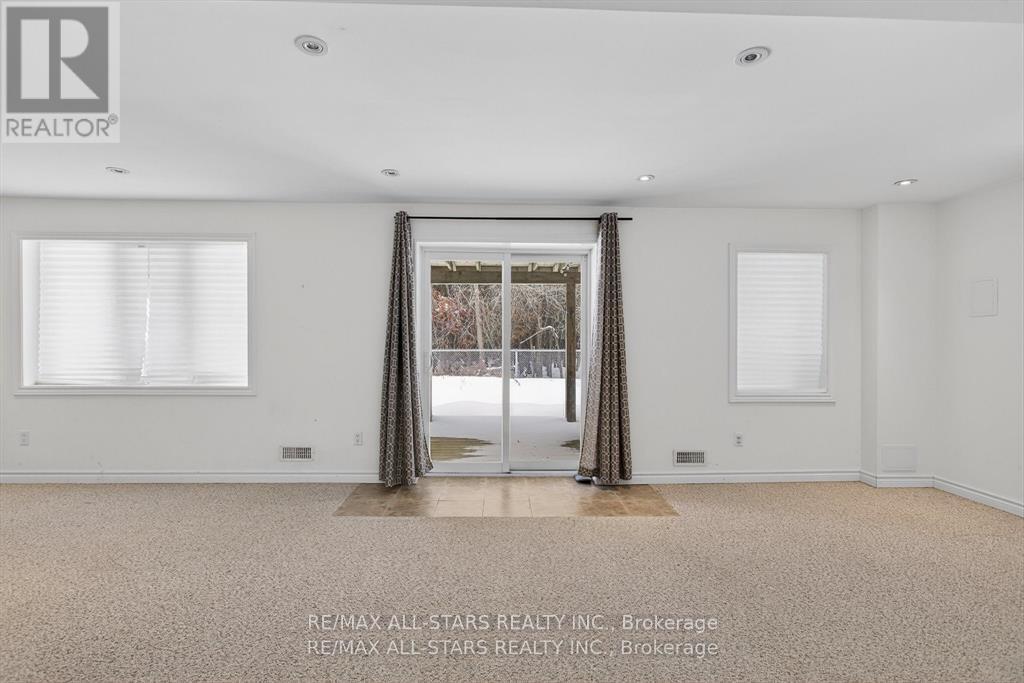 50 Cook Street, Kawartha Lakes, Ontario  K9V 0C6 - Photo 37 - X12811242