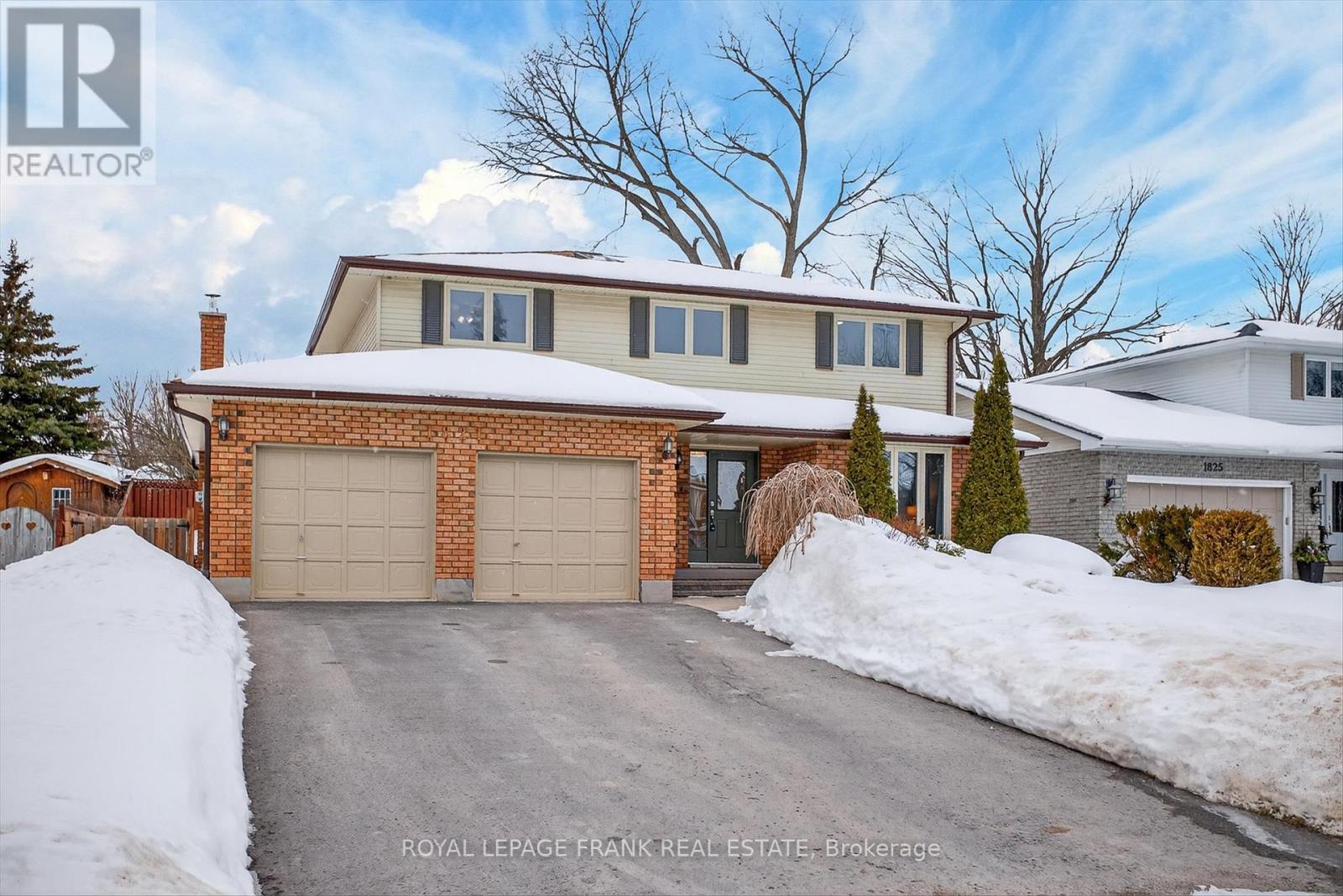 1821 PARKWOOD CIRCLE, Peterborough, Ontario