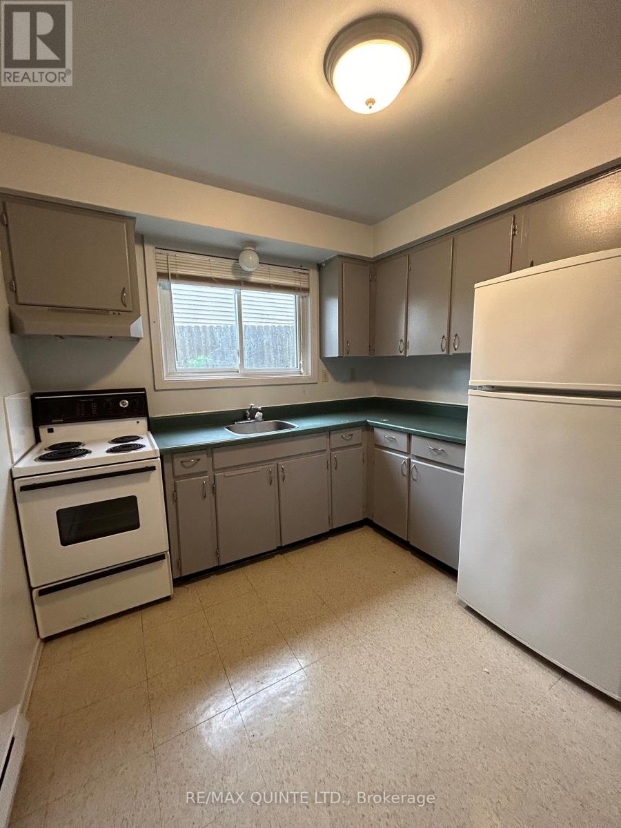 1 - 29 Mcnichol Avenue, Quinte West (Trenton Ward), Ontario  K8V 2R5 - Photo 10 - X12811284