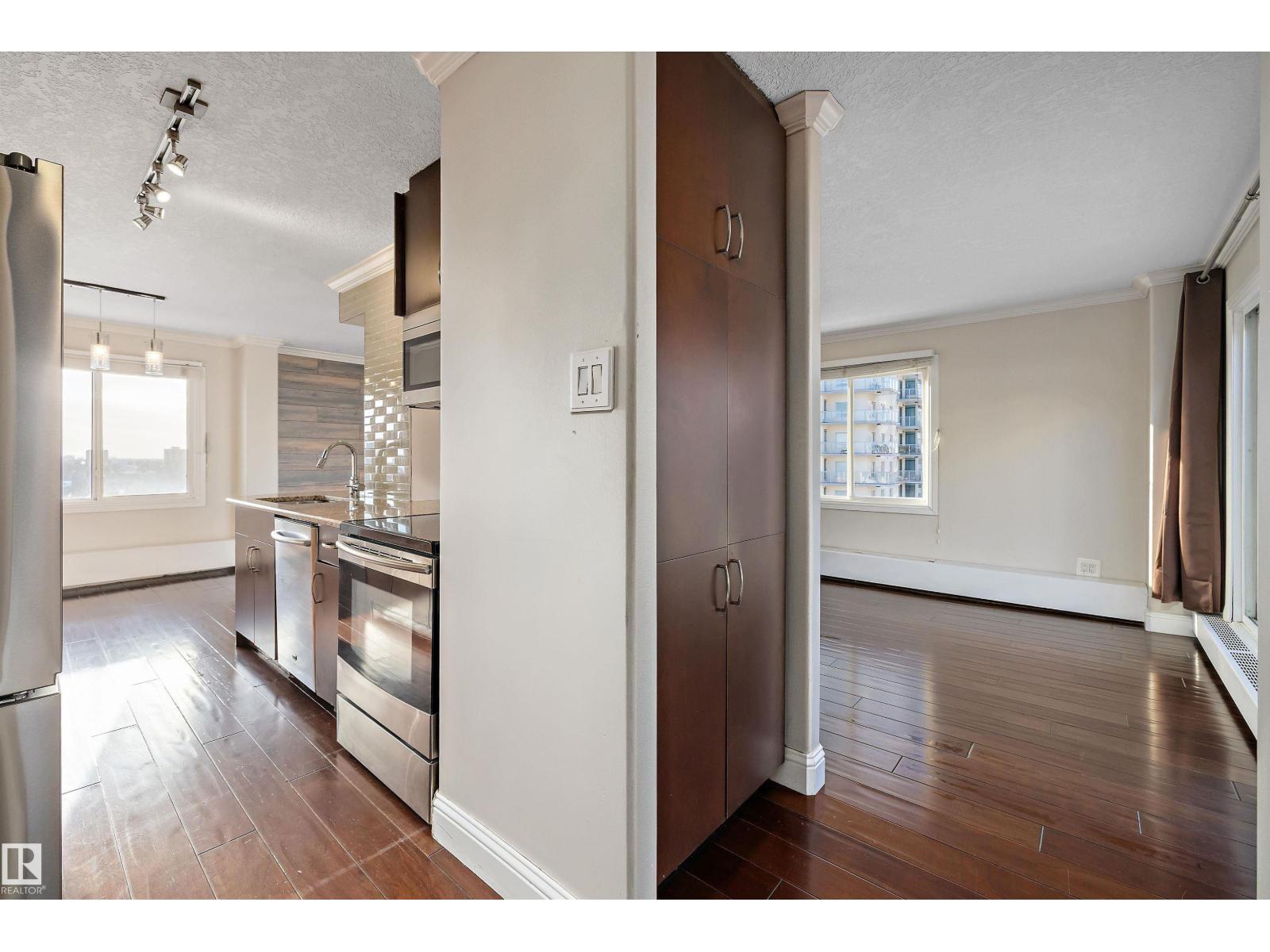 #ph4 9725 106 St Nw, Edmonton, Alberta T5K 1B5 - Photo 13 - E4470891