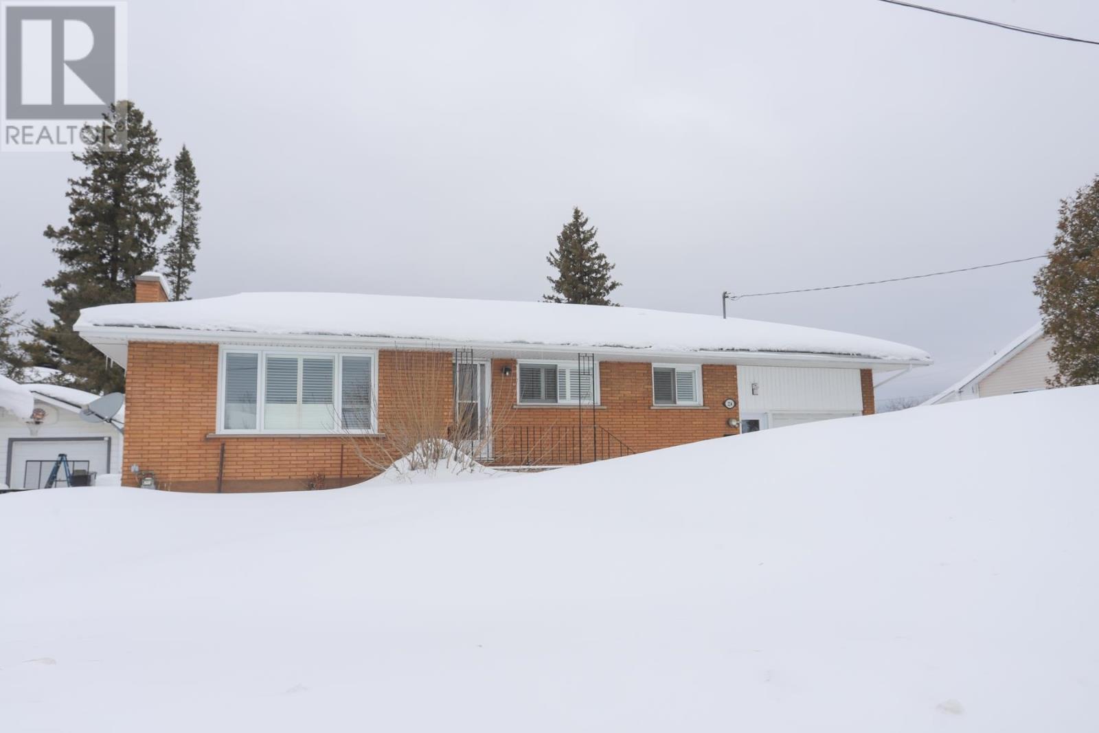 224 Doncaster Rd, Sault Ste. Marie, Ontario  P6C 2T6 - Photo 6 - SM260339