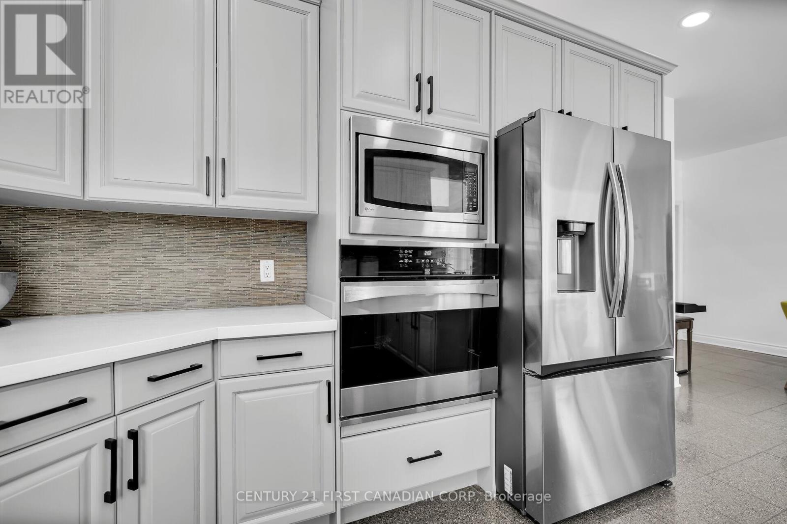 768 Franklinway Crescent, London North, Ontario  N6G 5C8 - Photo 13 - X12811208