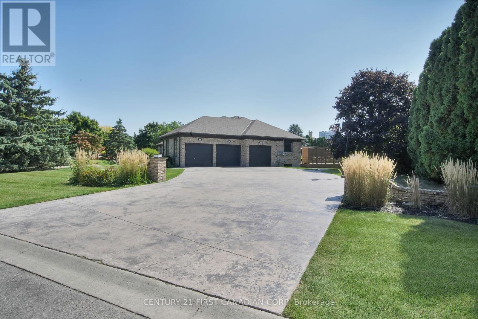 768 Franklinway Crescent, London North, Ontario  N6G 5C8 - Photo 4 - X12811208