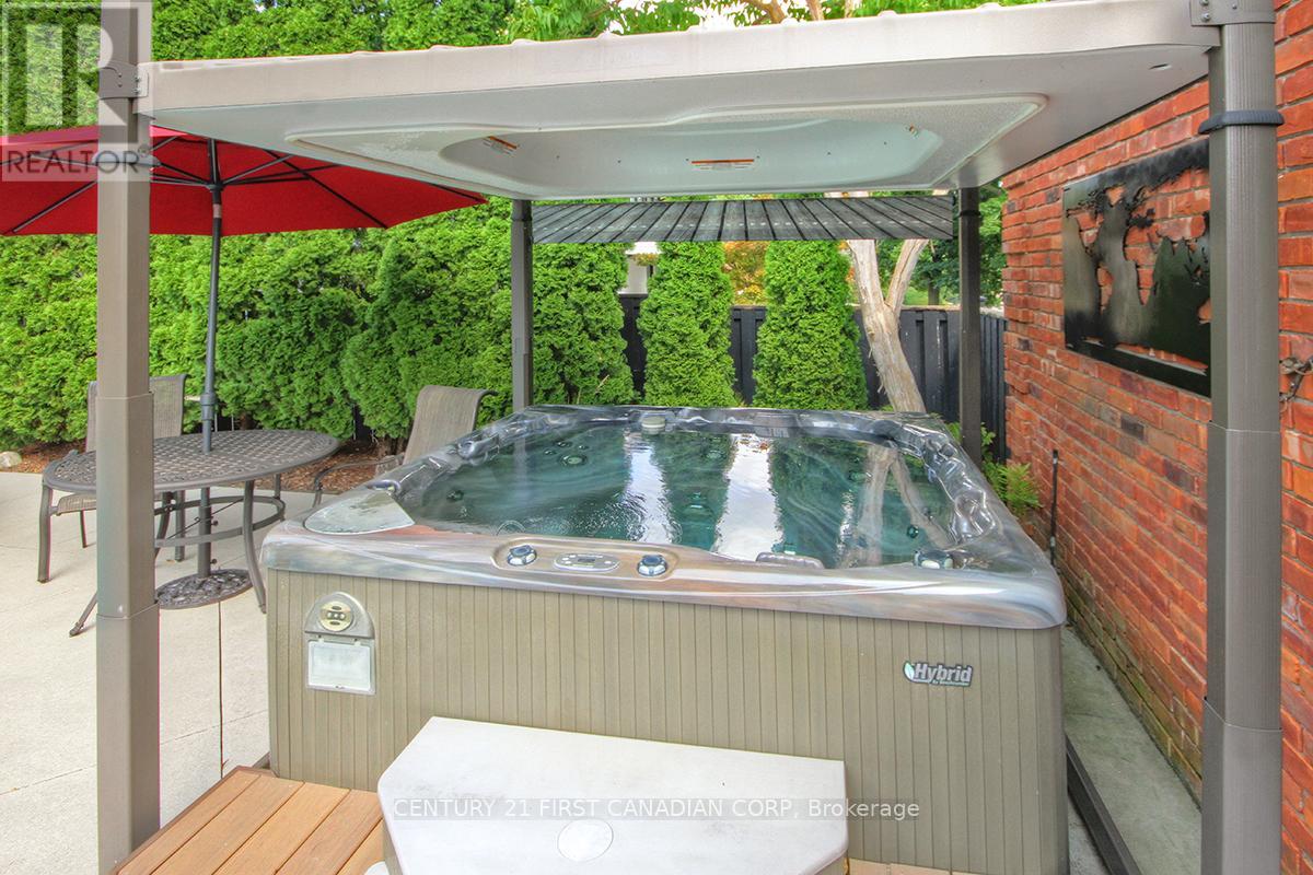 811 Clearview Crescent, London North, Ontario  N6H 4P6 - Photo 36 - X12811304