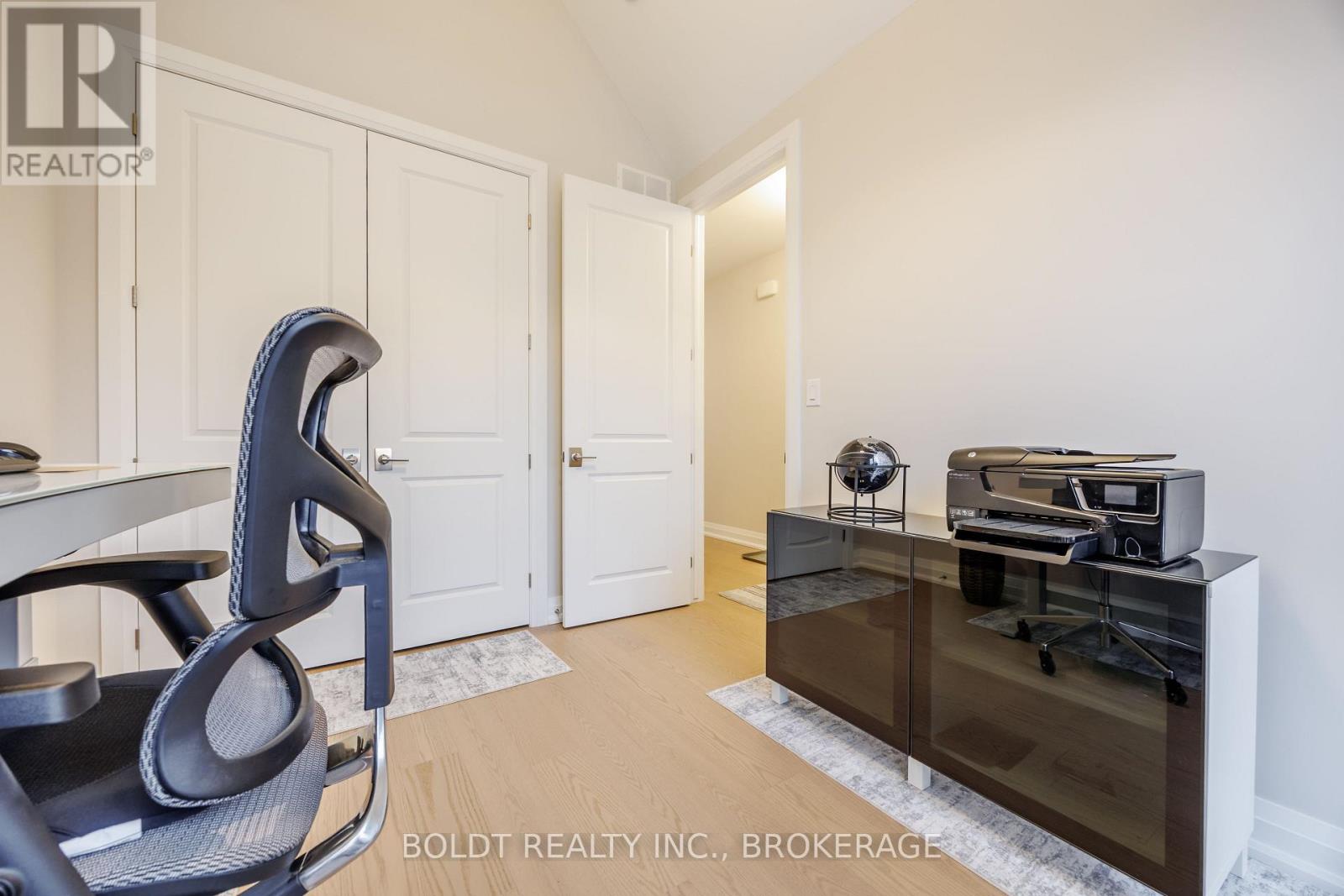 12 - 205 St. David's Road, Thorold, Ontario  L2V 0N6 - Photo 16 - X12811264