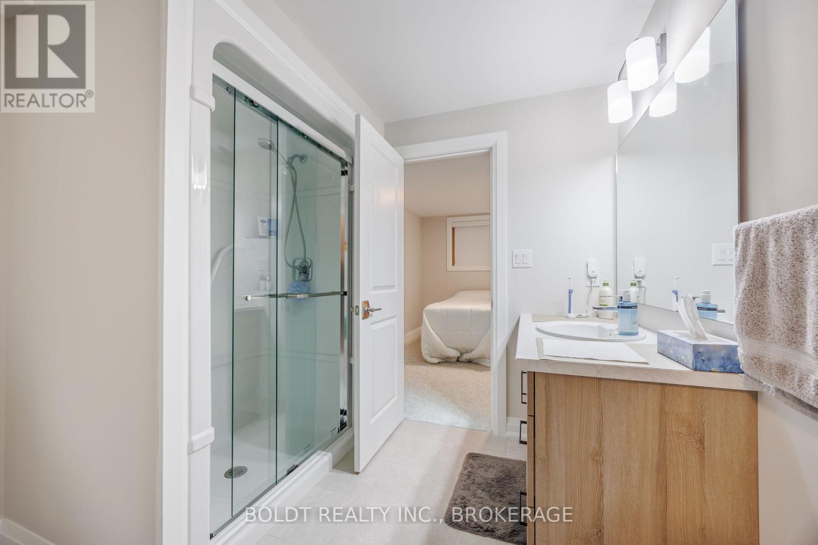 12 - 205 St. David's Road, Thorold, Ontario  L2V 0N6 - Photo 22 - X12811264