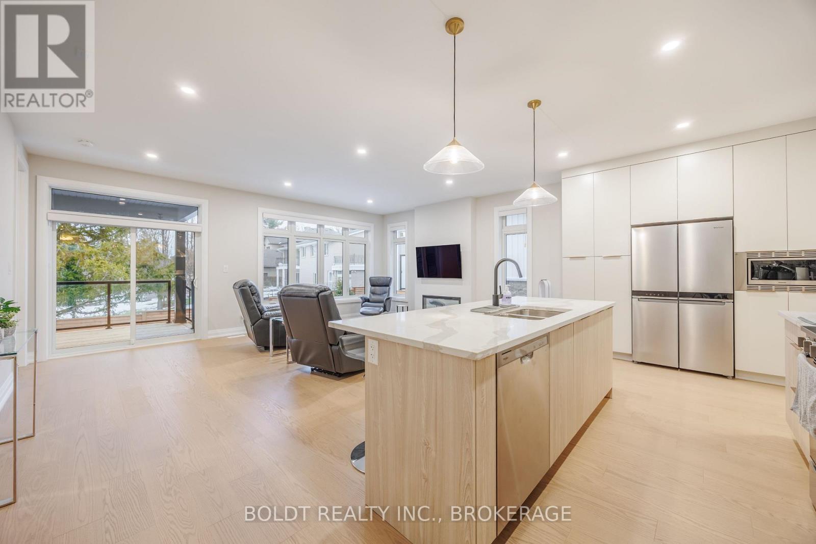 12 - 205 St. David's Road, Thorold, Ontario  L2V 0N6 - Photo 4 - X12811264