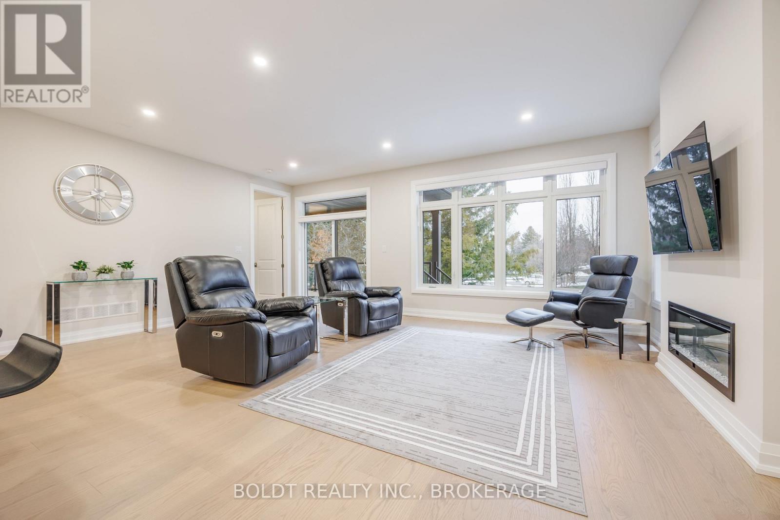 12 - 205 St. David's Road, Thorold, Ontario  L2V 0N6 - Photo 5 - X12811264