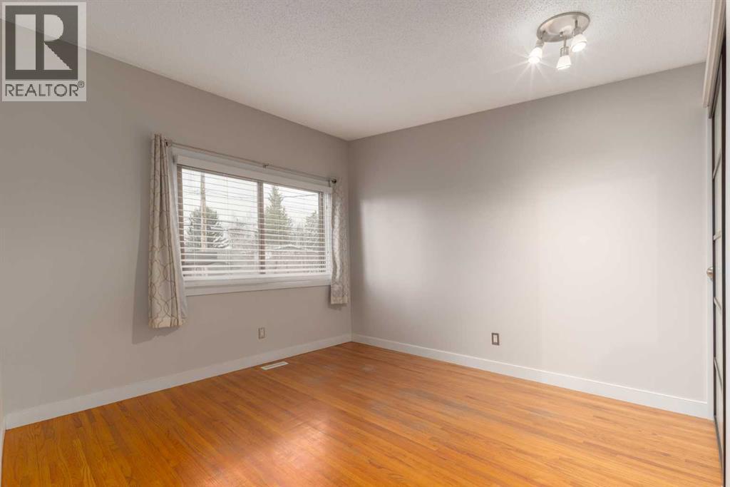 4936 40 Avenue Nw, Calgary, Alberta T3A 0X2 - Photo 18 - A2284747