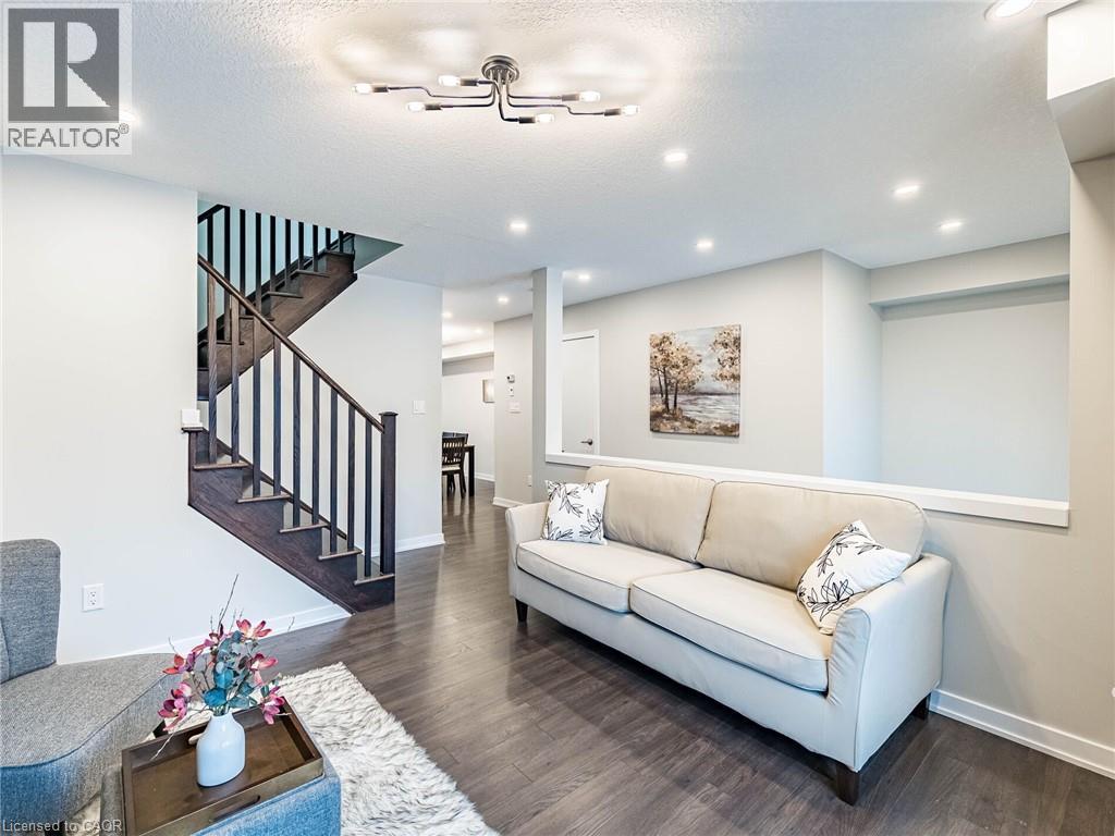 98 Crafter Crescent, Stoney Creek, Ontario  L8J 0H7 - Photo 29 - 40806875