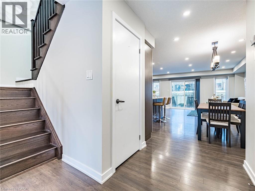 98 Crafter Crescent, Stoney Creek, Ontario  L8J 0H7 - Photo 5 - 40806875