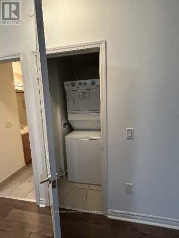 1003 - 349 Rathburn Road W, Mississauga, Ontario  L5B 0G9 - Photo 3 - W12762836