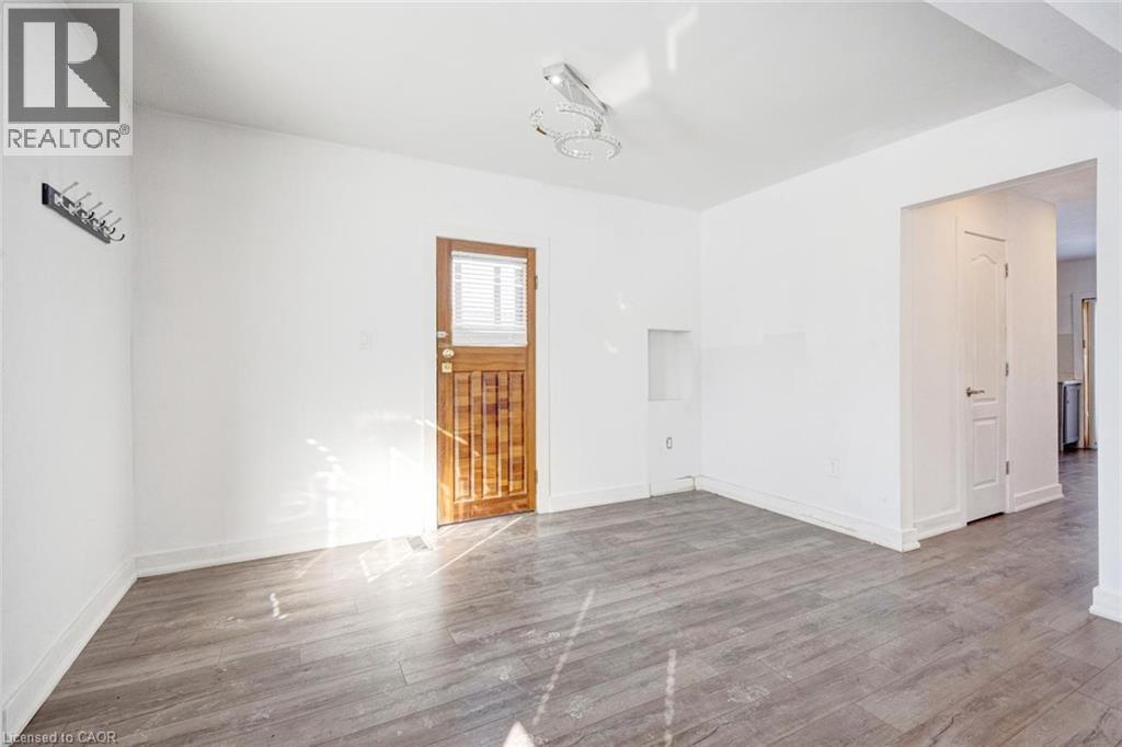 1099 Ogden Avenue, Mississauga, Ontario  L5E 2G7 - Photo 11 - 40789163