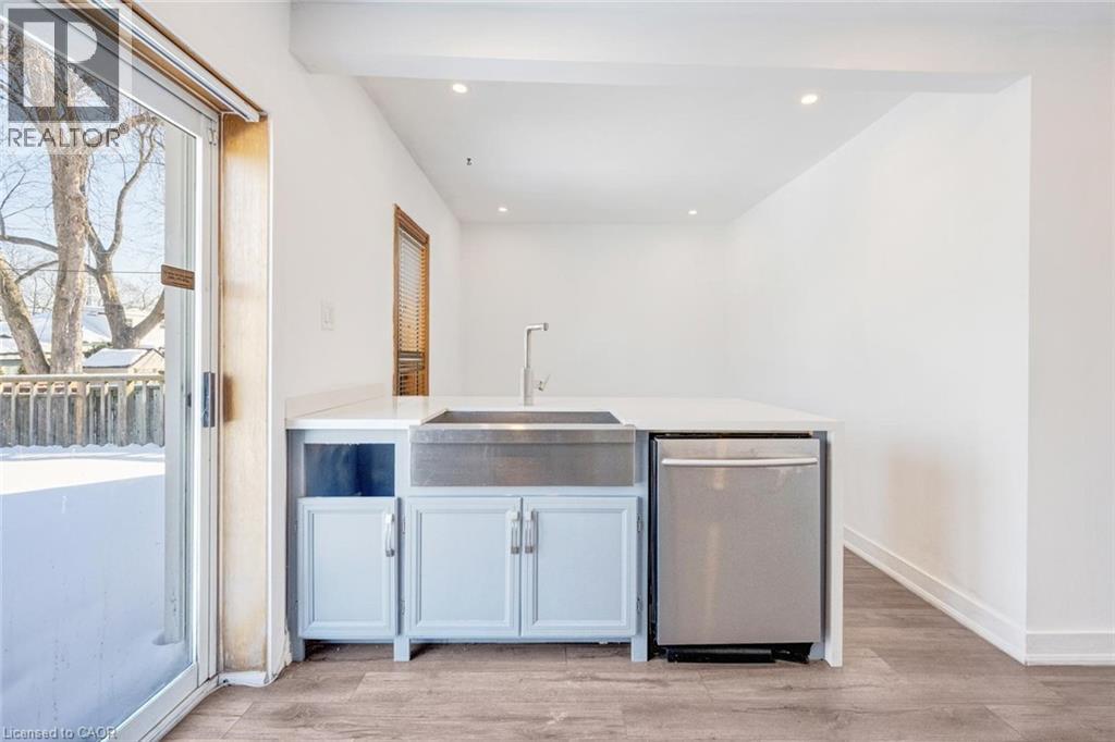 1099 Ogden Avenue, Mississauga, Ontario  L5E 2G7 - Photo 16 - 40789163