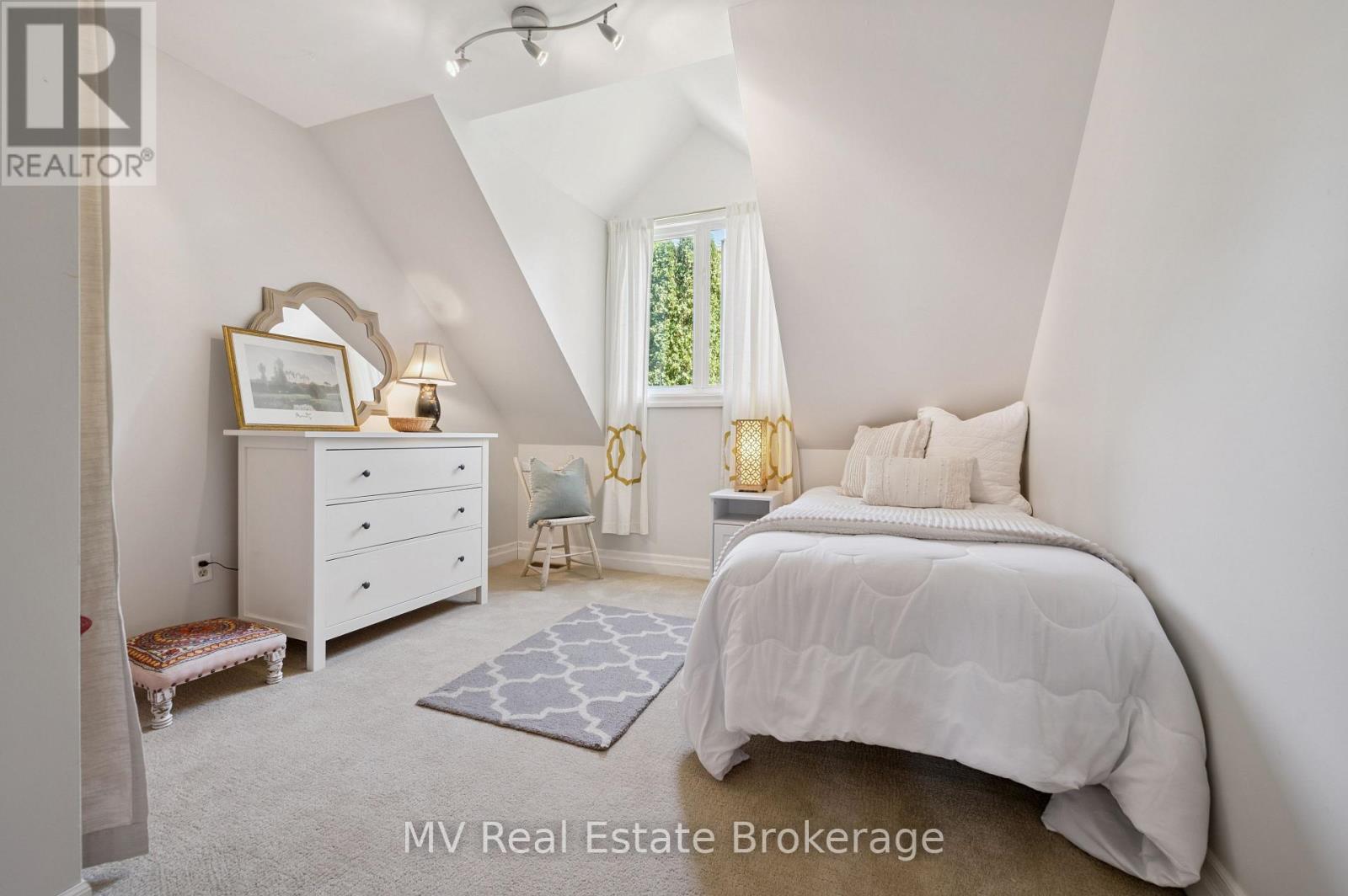 322 North Street, Centre Wellington, Ontario  N0B 1S0 - Photo 23 - X12456762