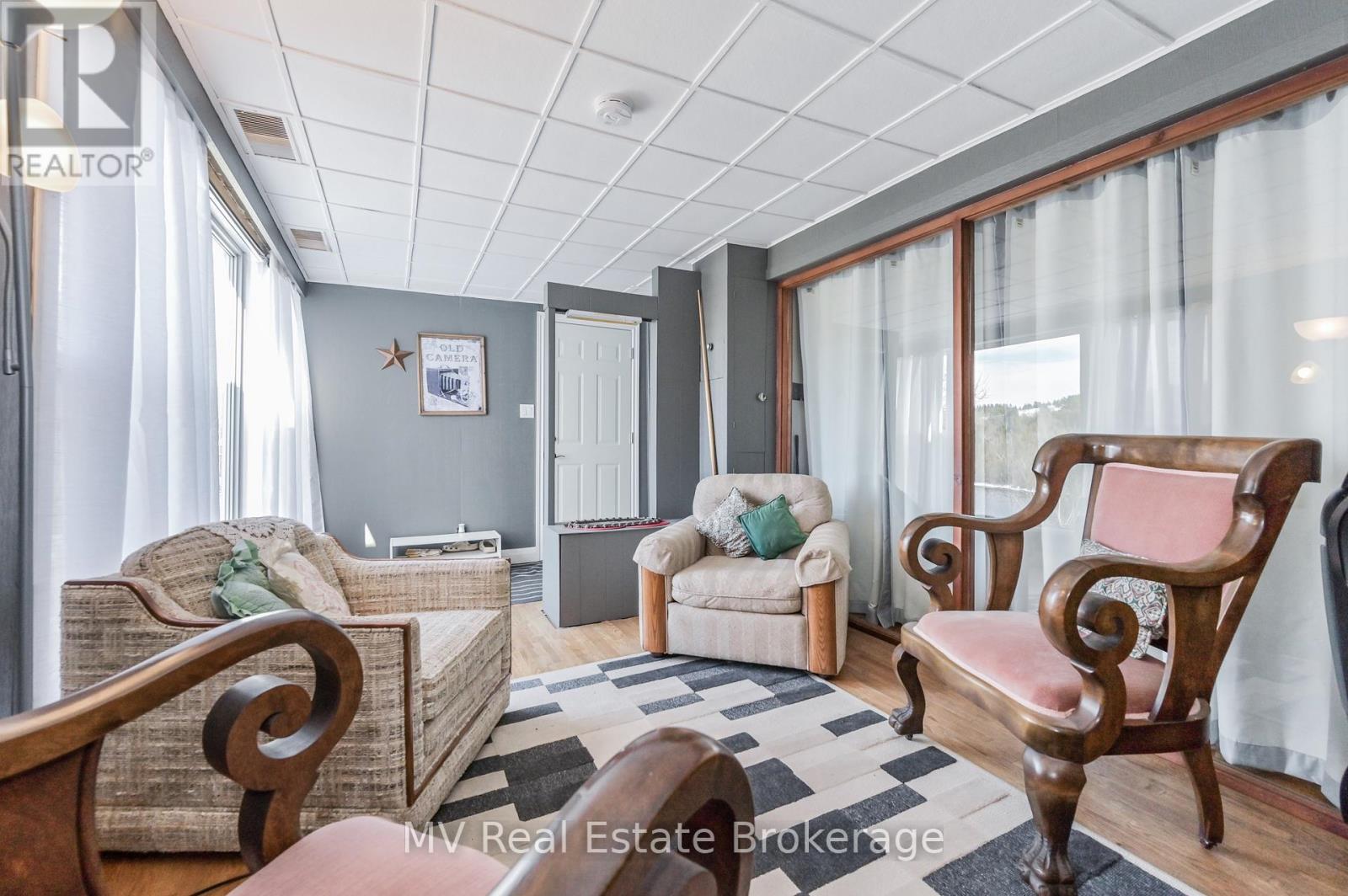 88-90 Main Street, Erin, Ontario  N0B 1T0 - Photo 17 - X12469456