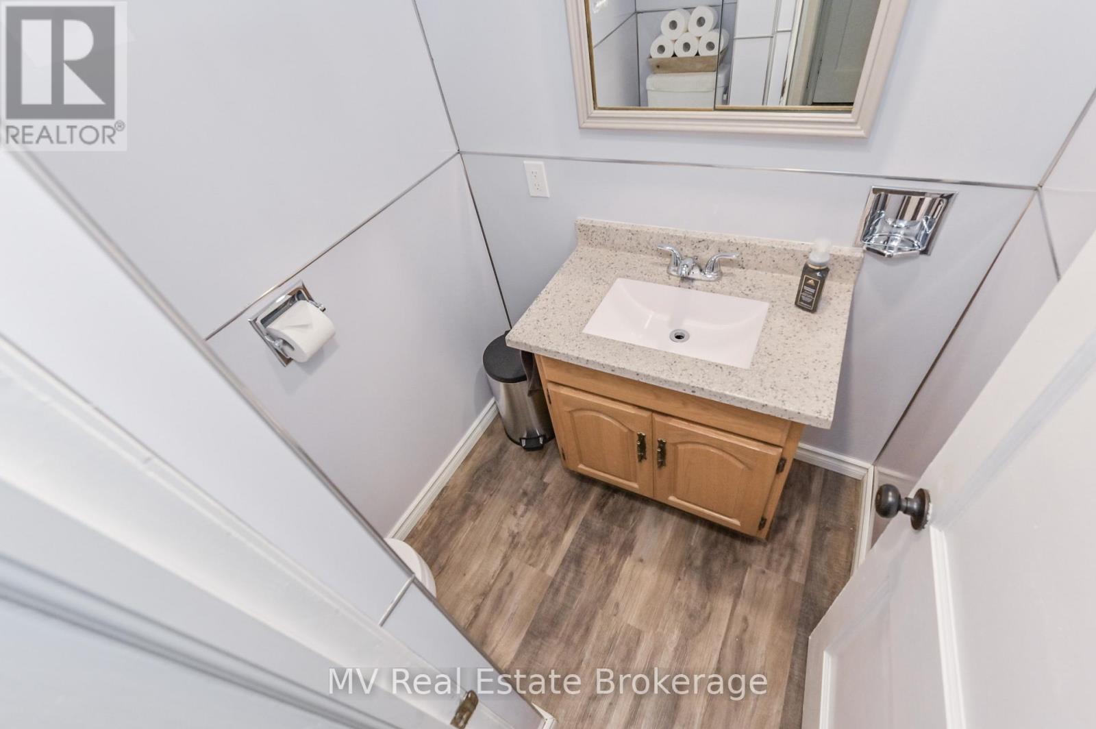 88-90 Main Street, Erin, Ontario  N0B 1T0 - Photo 33 - X12469456