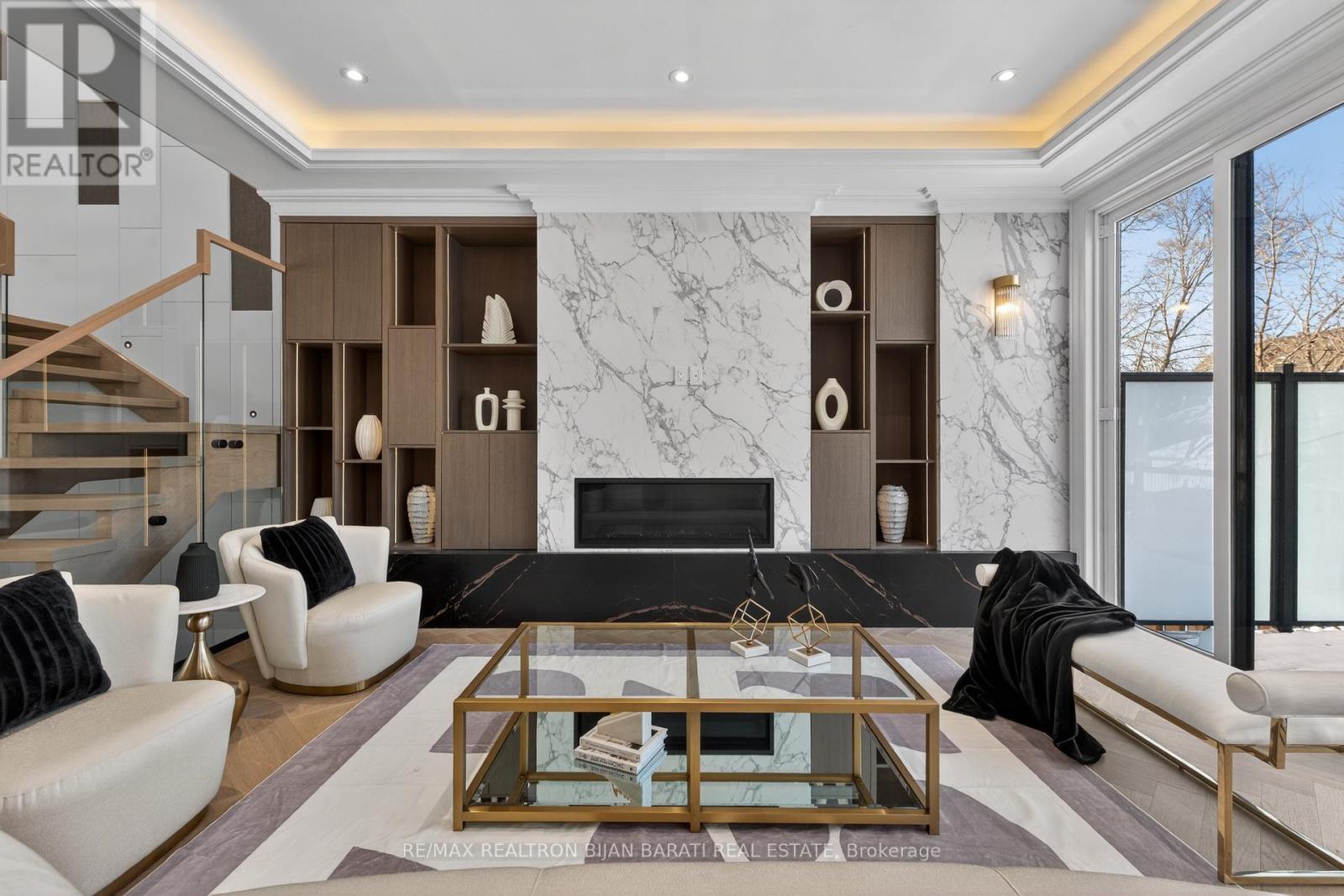 70 Abitibi Avenue, Toronto, Ontario  M2M 2V4 - Photo 3 - C12811224